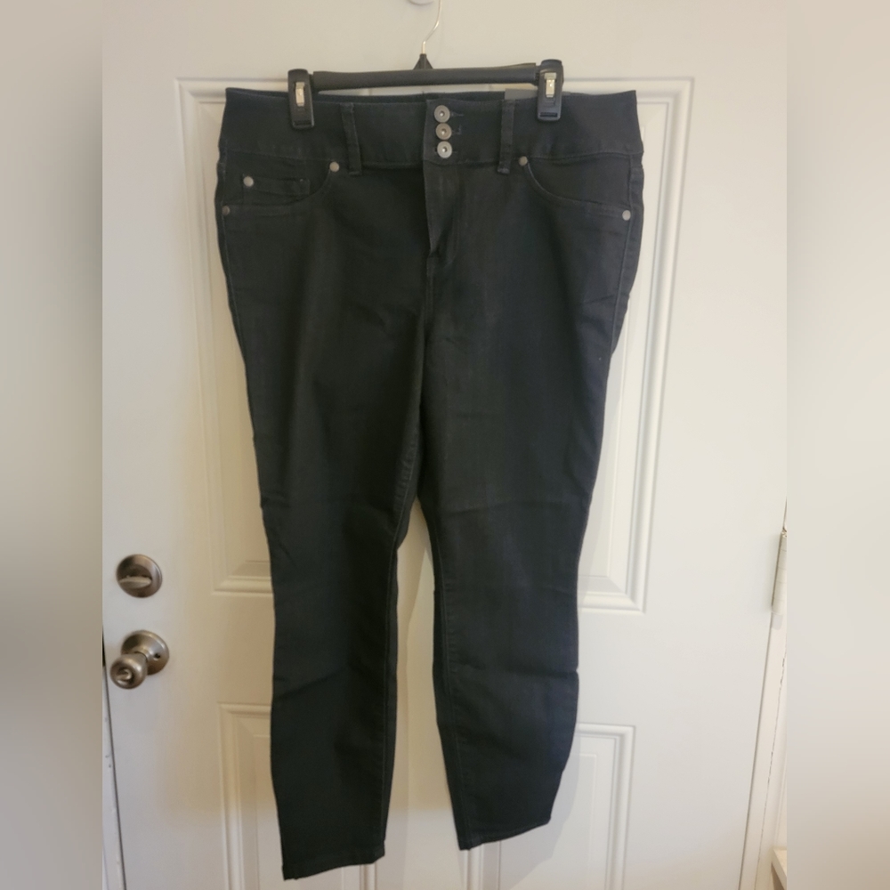 Torrid Jegging Skinny Super Soft High-Rise Jeans Size 16 Short, dark blue denim